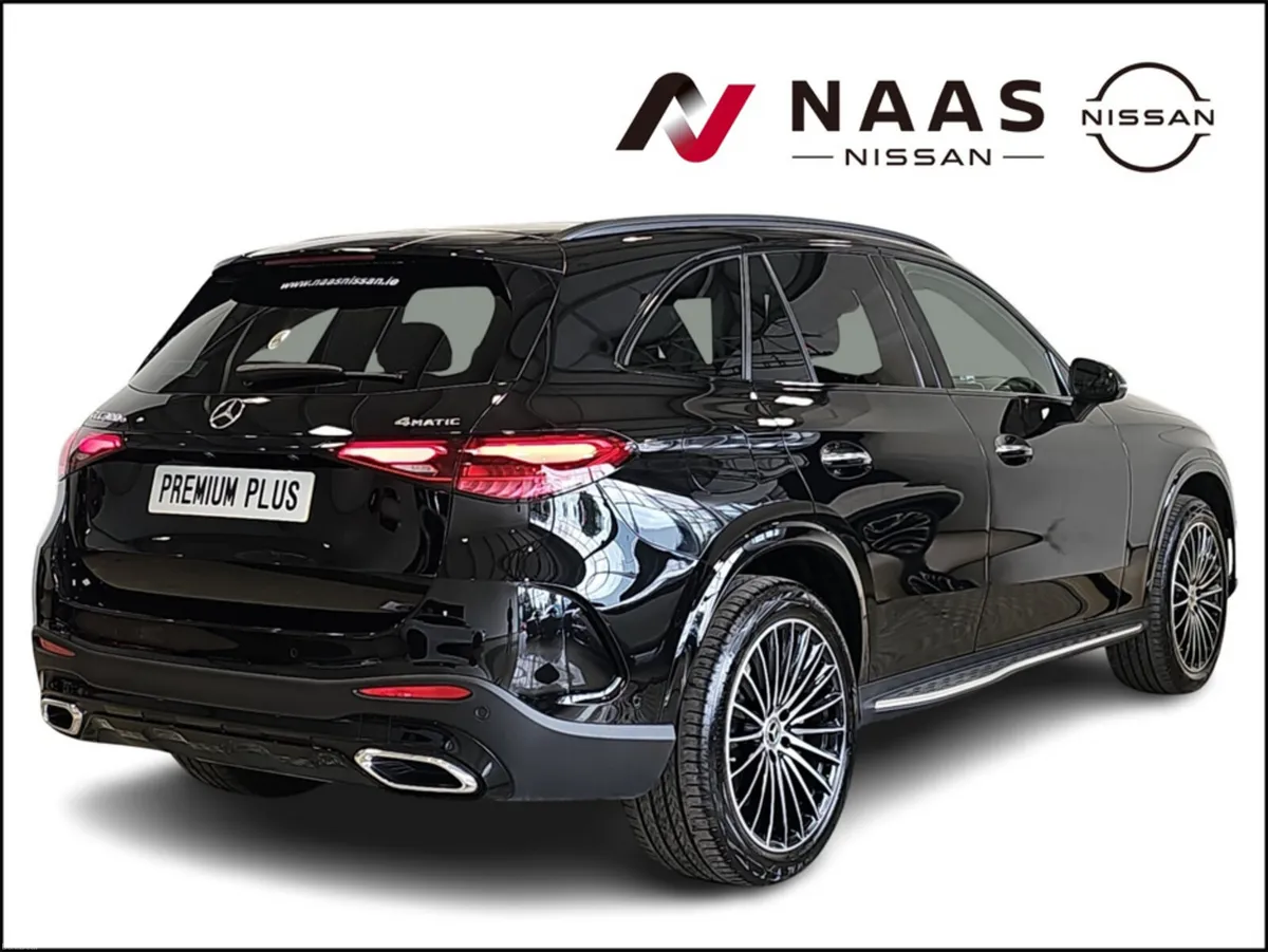 Mercedes-Benz GLC AMG PREMIUM PLUS 300 e 4MATIC - Image 4