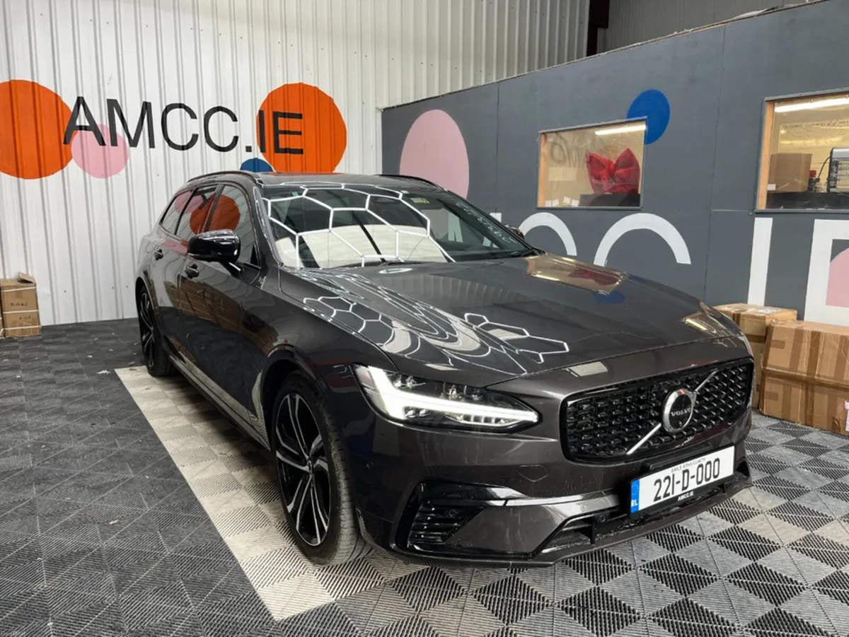 Volvo V90 2022 VOLVO V90 T8 PLUG-IN 2.0 AUTOMATIC - Image 1