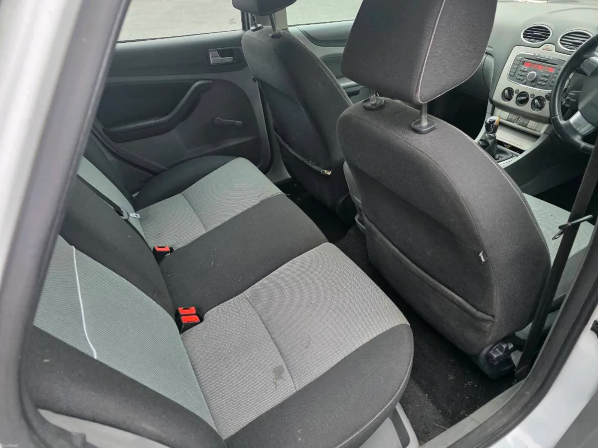 Ford focus - Image 6