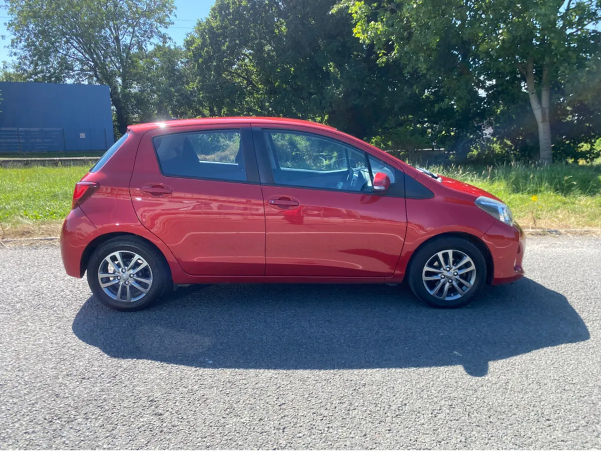 Toyota Yaris 1.4 D-4D LUNA 4DR - Image 4