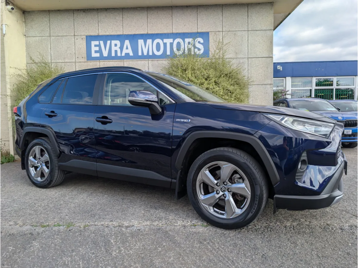 Toyota RAV4 SOL HYBRID AUTOMATIC 2.5 PETROL //HIGH - Image 3
