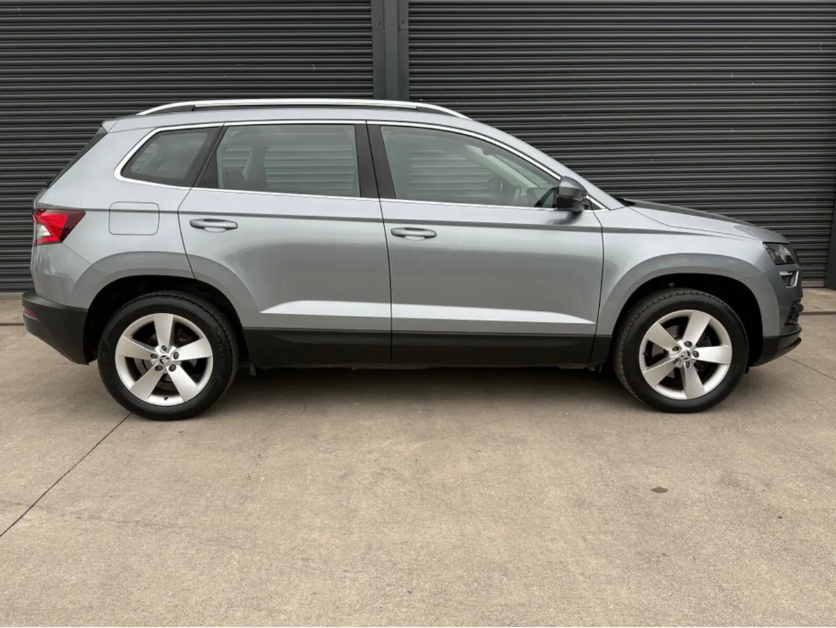 Skoda Karoq AMBITION 1.6 TDI 115HP 4DR - Image 3