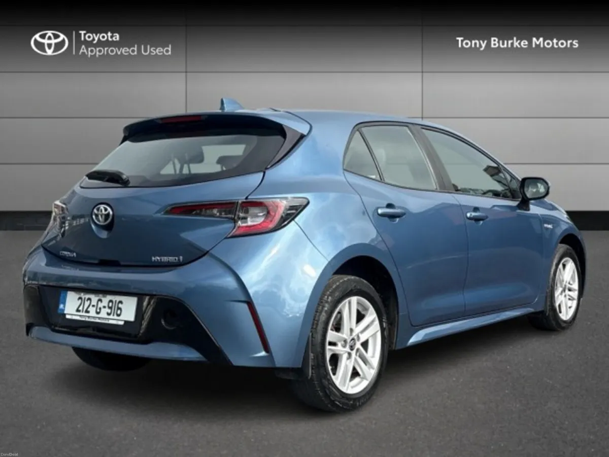 Toyota Corolla Hatchback 5dr Hybrid - Luna Edition - Image 2