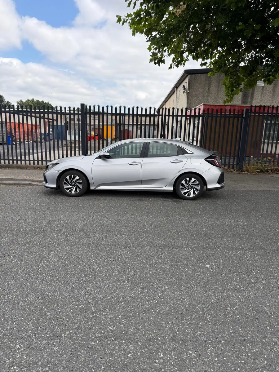 Honda civic diesel 1.6 manual - Image 3