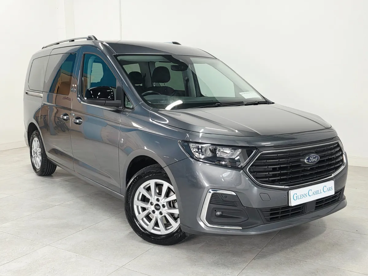 2.0 Tdi  122 BHP Titanium 7 Seat - Low Miles - Image 4
