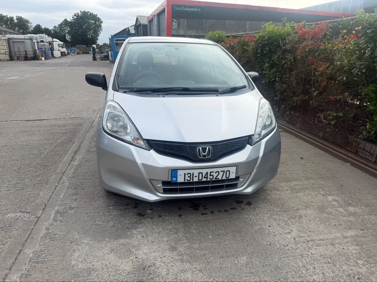 Honda Jazz 2013///Manual 1.2 petrol - Image 1