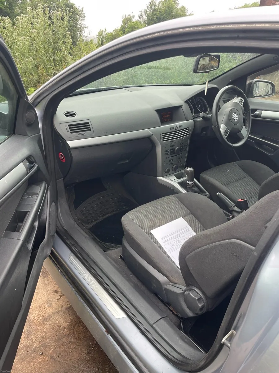 Vauxhall Astra - Image 2