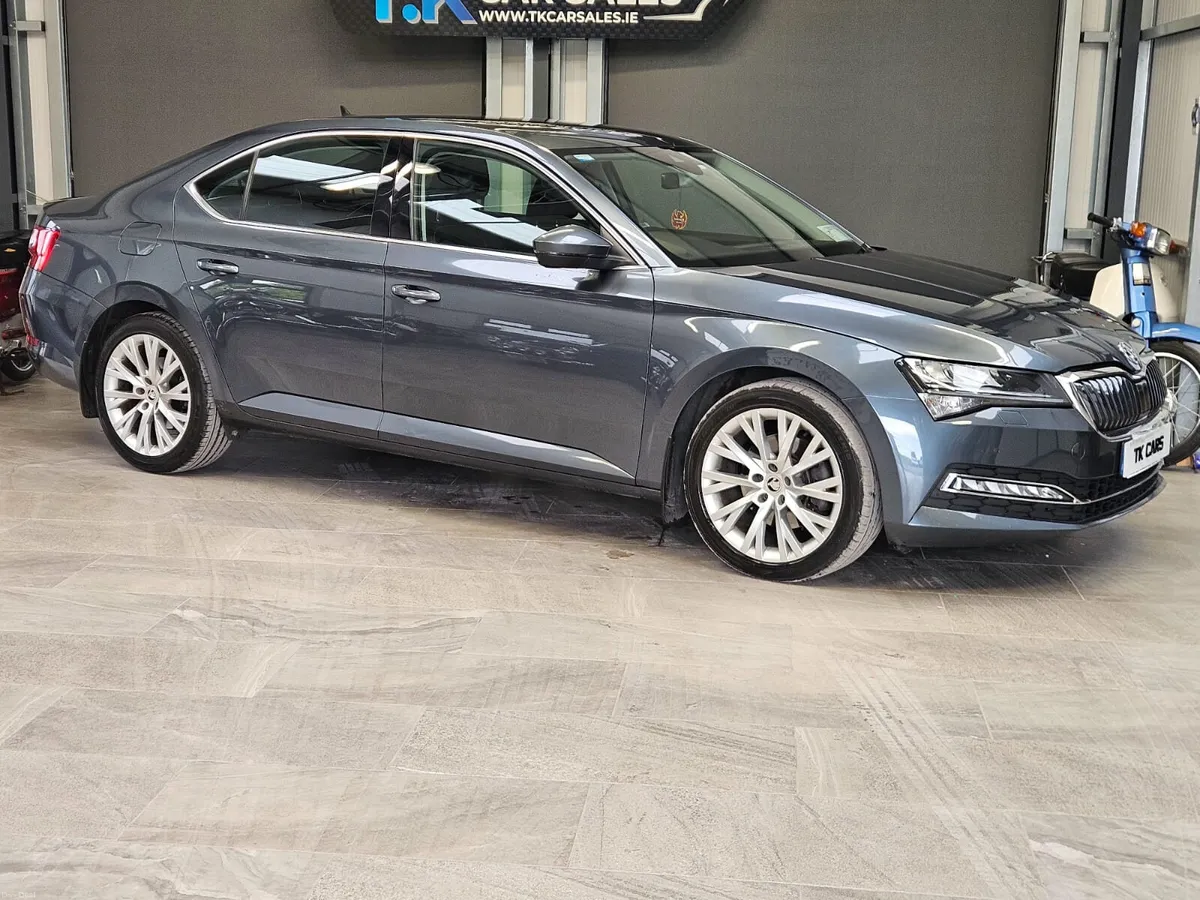 211 SKODA SUPERB STYLE PLUS - Image 1
