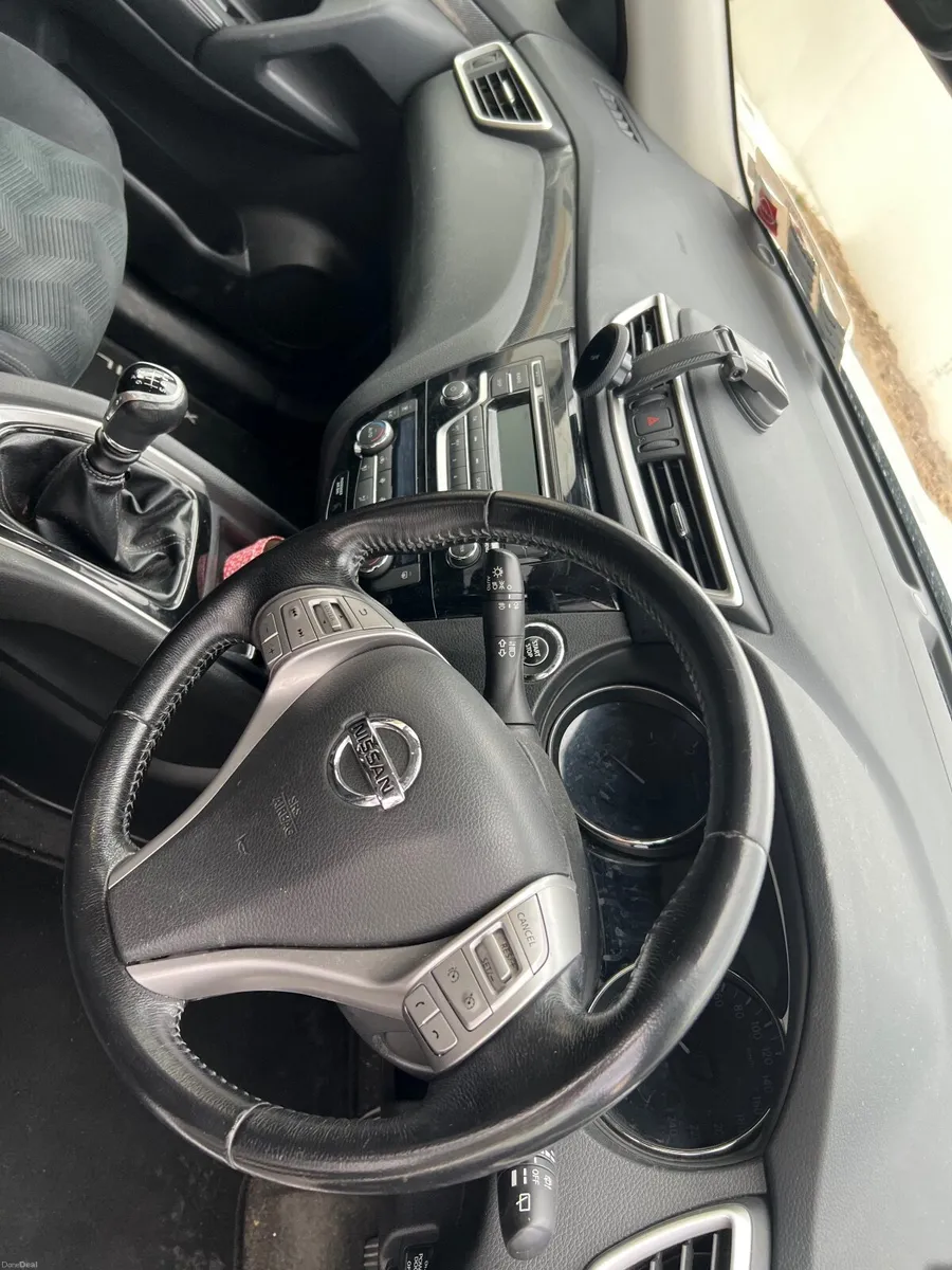 Nissan X-Trail 2016 7seater LowMileage (Price drop - Image 6
