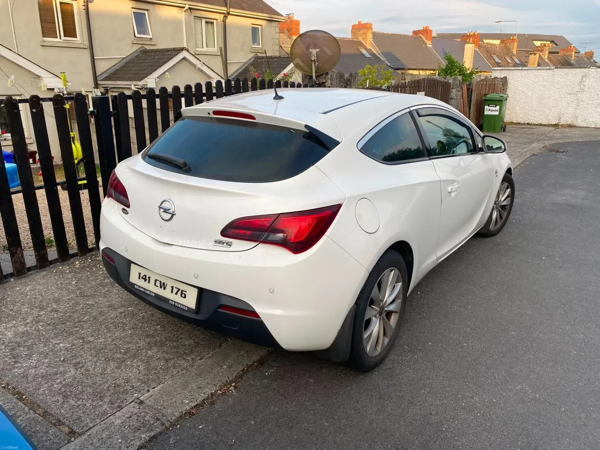 Opel Astra 2014 - Image 5
