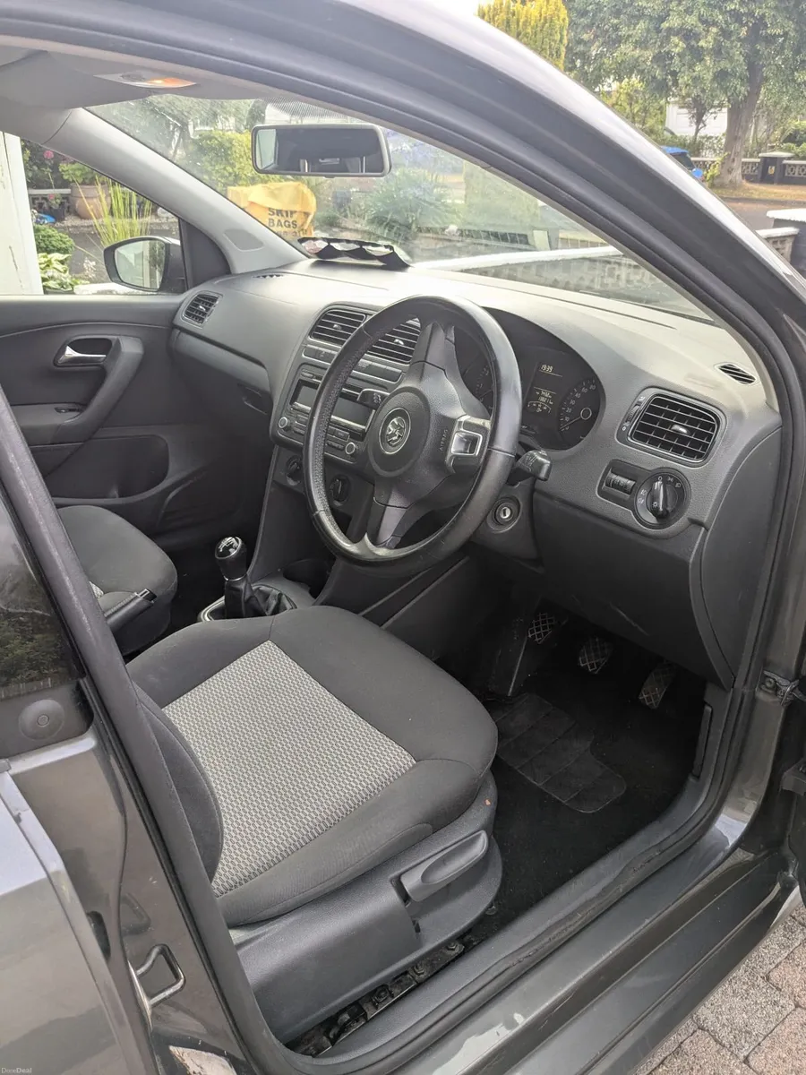 Volkswagen Polo 2013 - Image 2