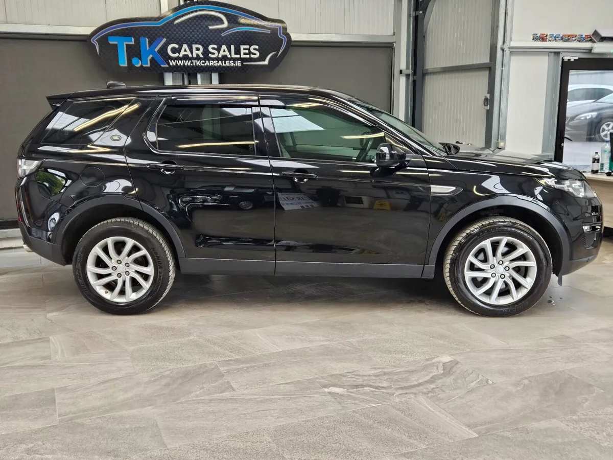 19 LANDROVER DISCOVERY SPORT 7 SEATER - Image 3