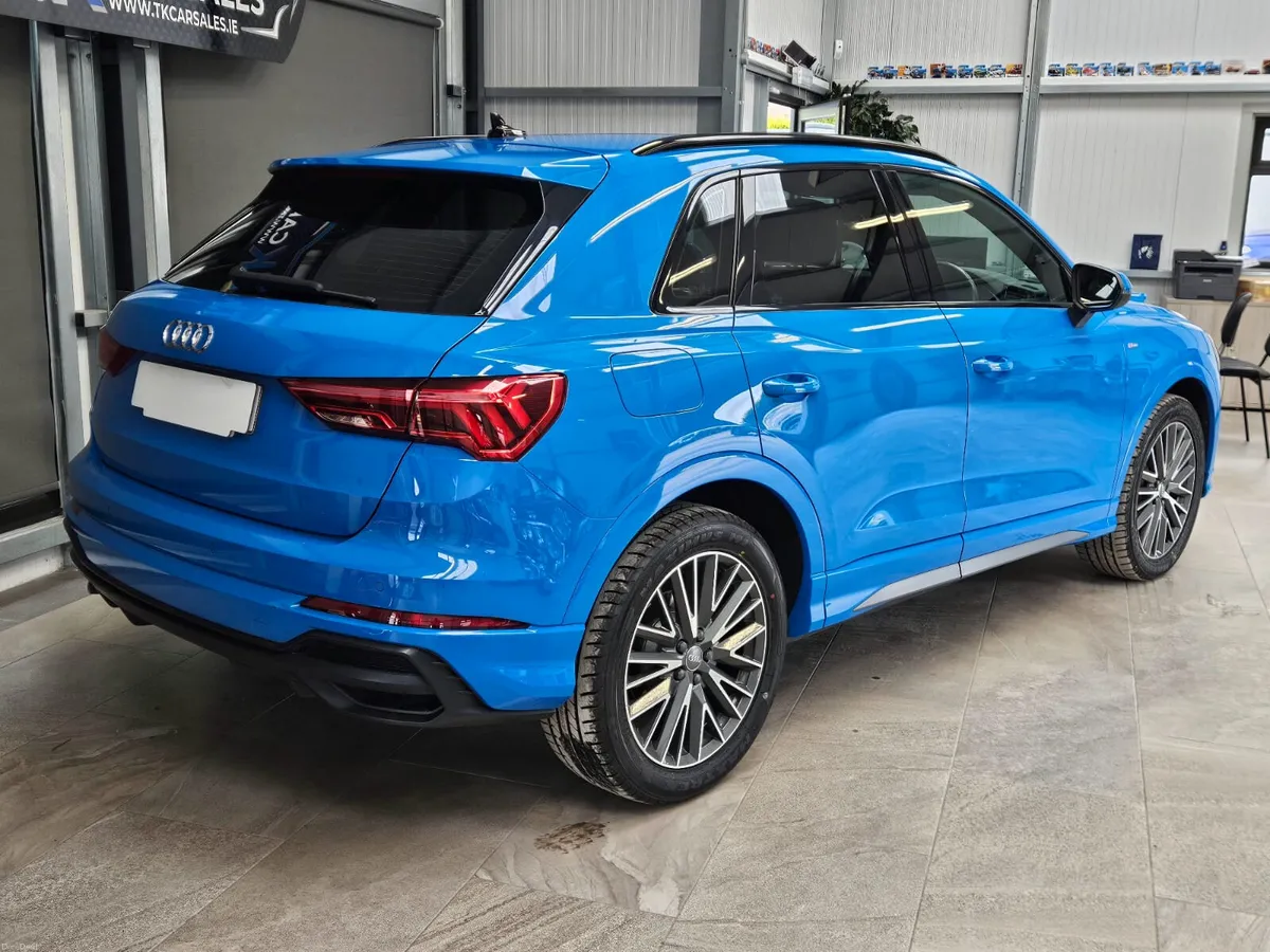 19 AUDI Q3 1.5 PETROL S-LINE W/BLACK EDITION STYL - Image 2