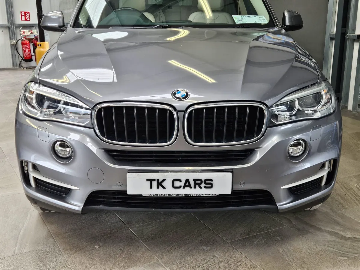 18 BMW X5 SE 25D AUTO 7 SEATER - Image 4