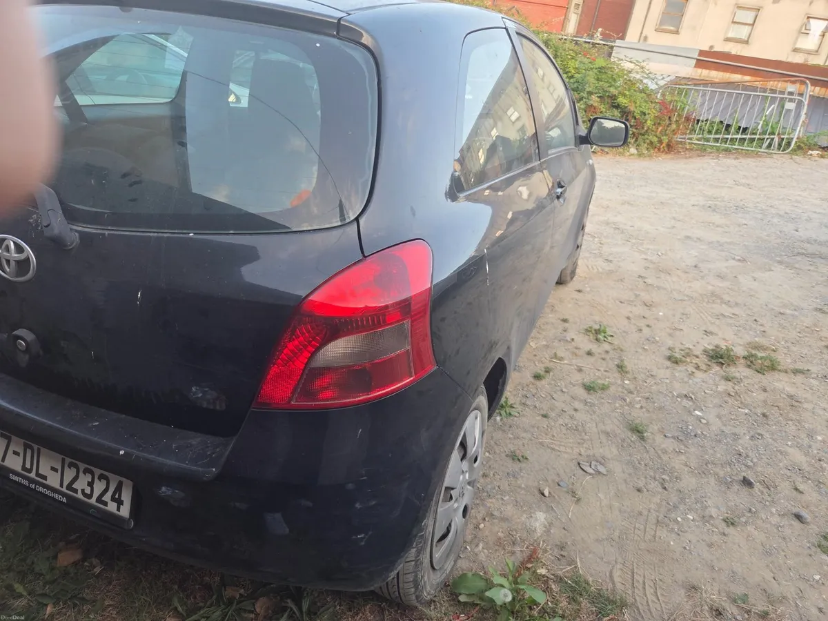 Toyota Yaris 2007 - Image 1