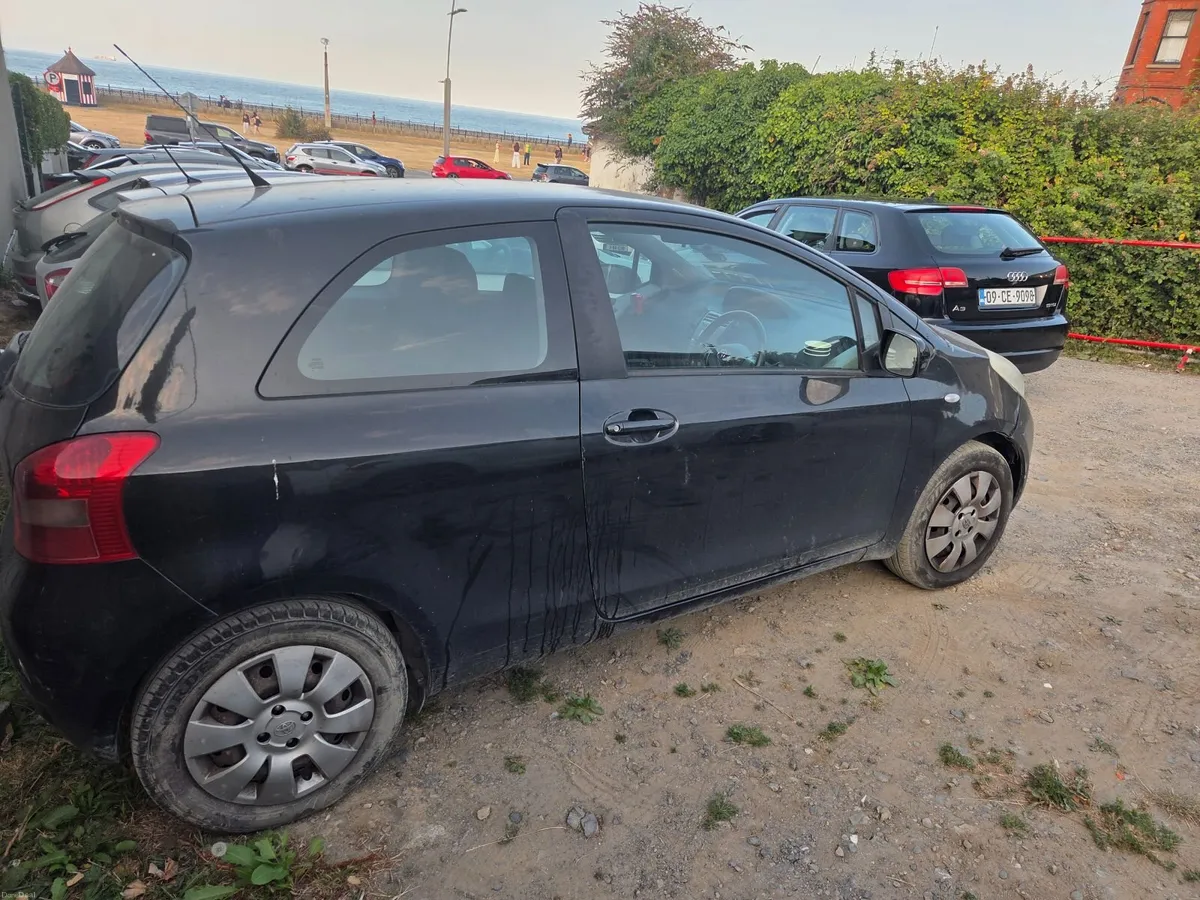 Toyota Yaris 2007 - Image 2