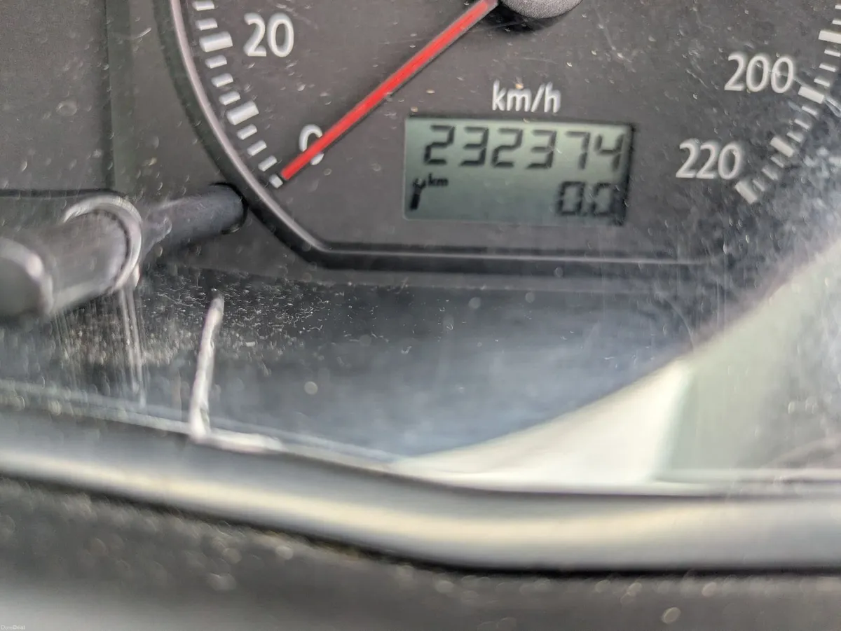 Volkswagen Polo 2007 - Image 2