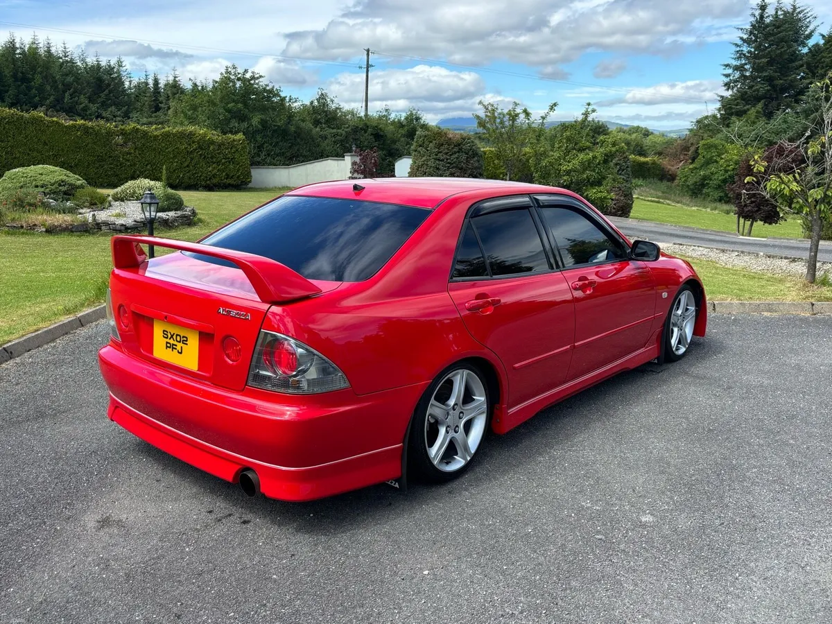 Toyota altezza - Image 2