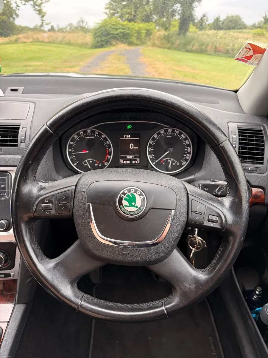 Skoda Octavia 2011 - Image 4
