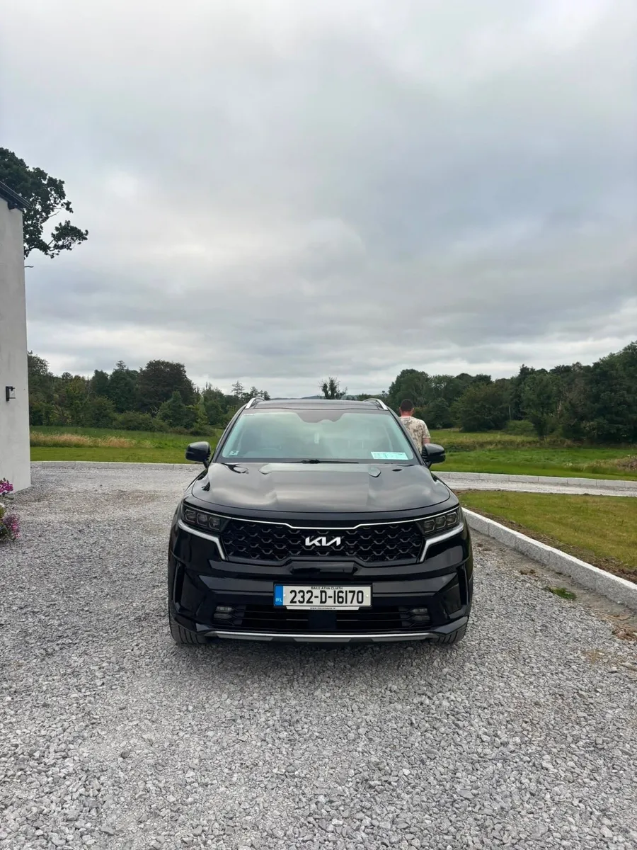 2023 Kia Sorento - Image 2