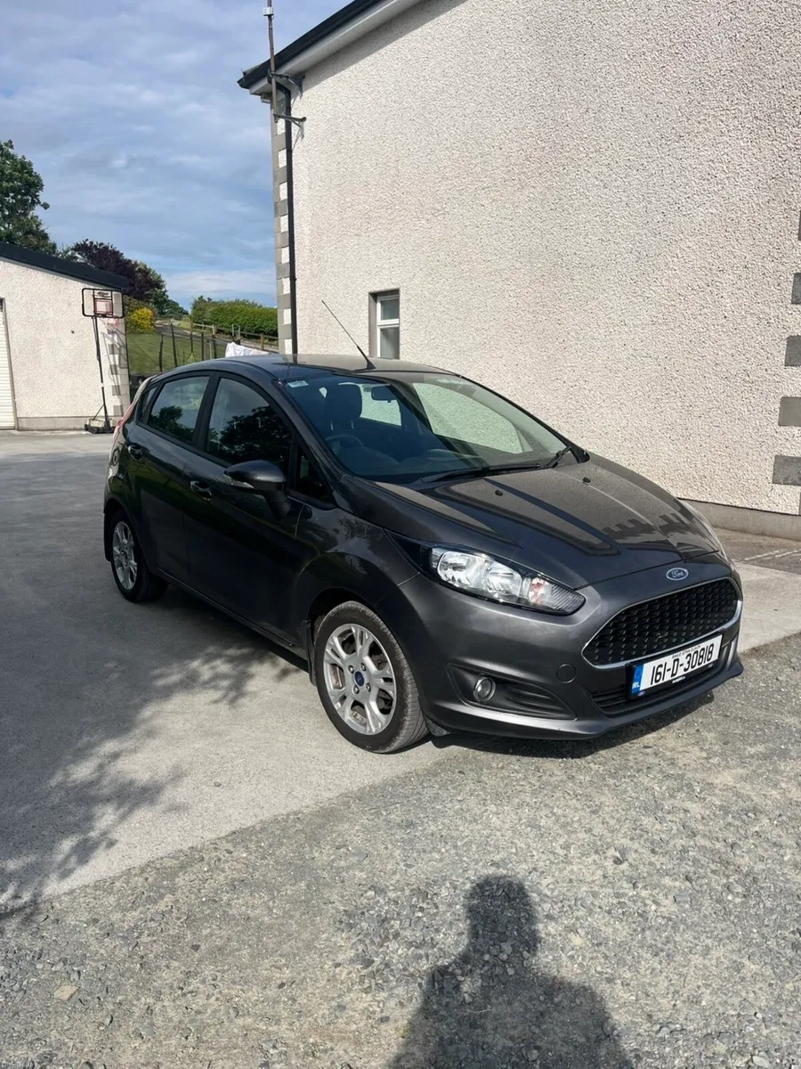 Ford fiesta - Image 2