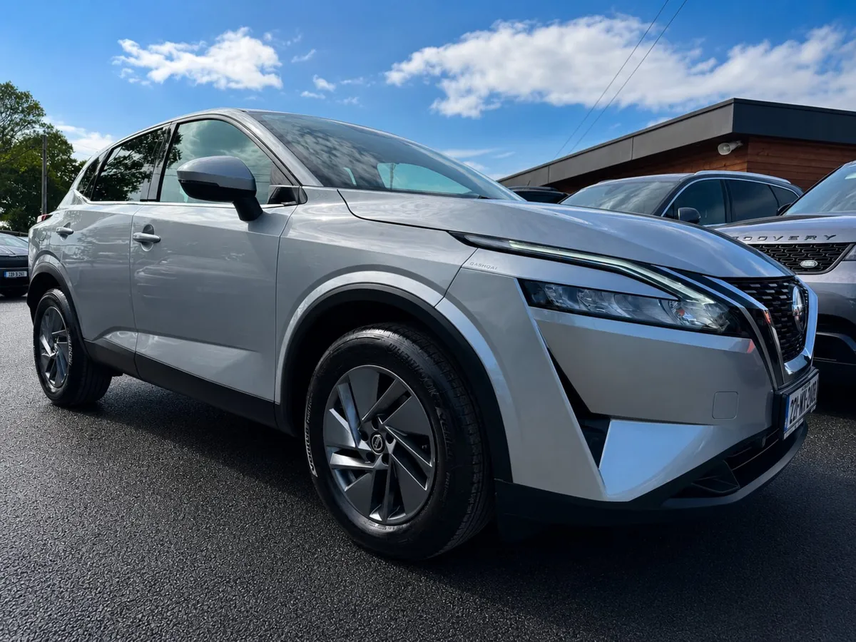 22 Nissan Qashqai 1.3 MHEV PETROL - Image 1