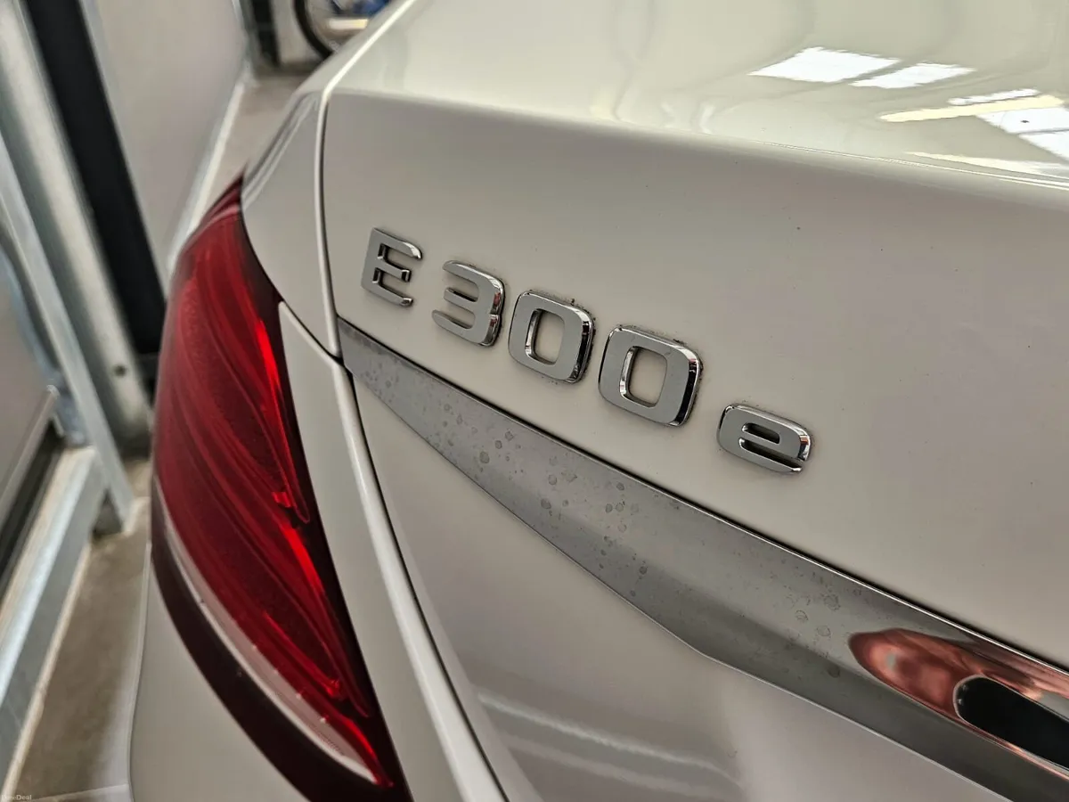 20 MERCEDES E300 E AMG LINE PREMIUM EDITION 320 BH - Image 5