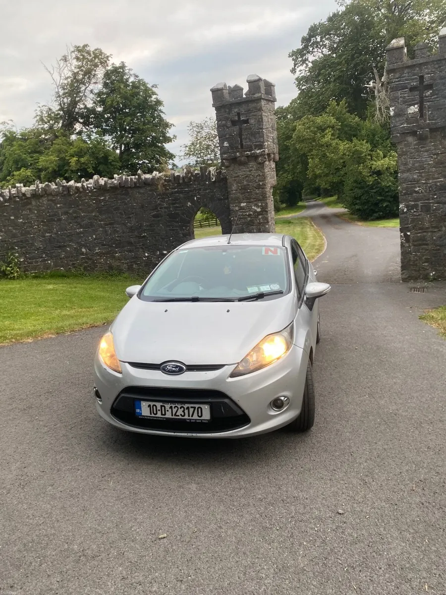 Ford Fiesta 2010 - Image 1