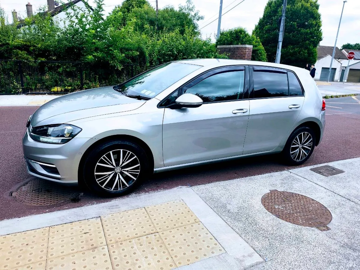 Golf 7.5 new Nct 2years good spec low kilometers - Image 3