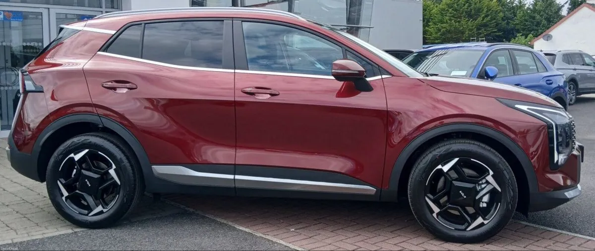 Kia Sportage K3 HEV **REAR VIEW CAMERA, SAT NAV, H - Image 2