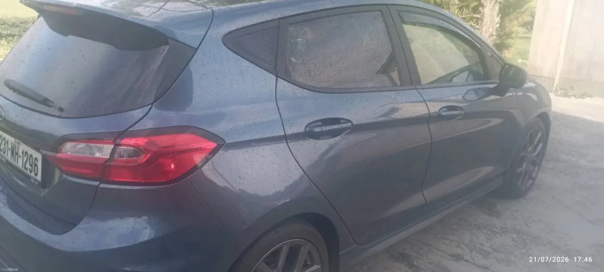 Car - Image 4