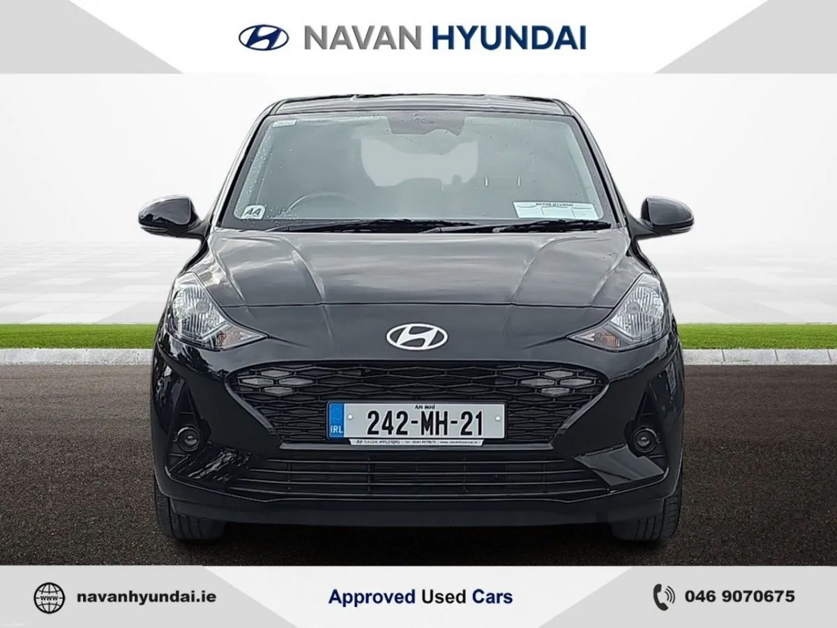 Hyundai i10 Deluxe Plus Auto - Image 2
