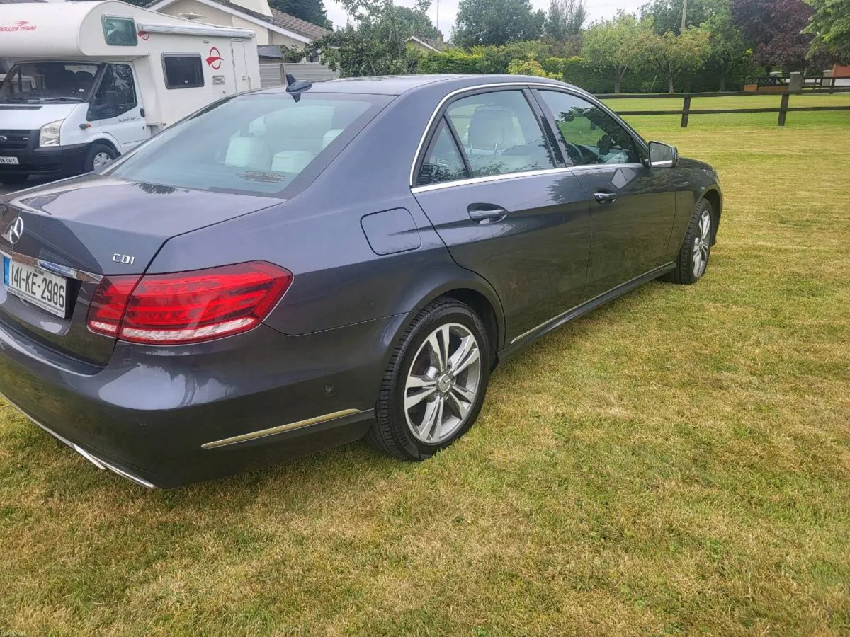 Mercedes E220D - Image 6