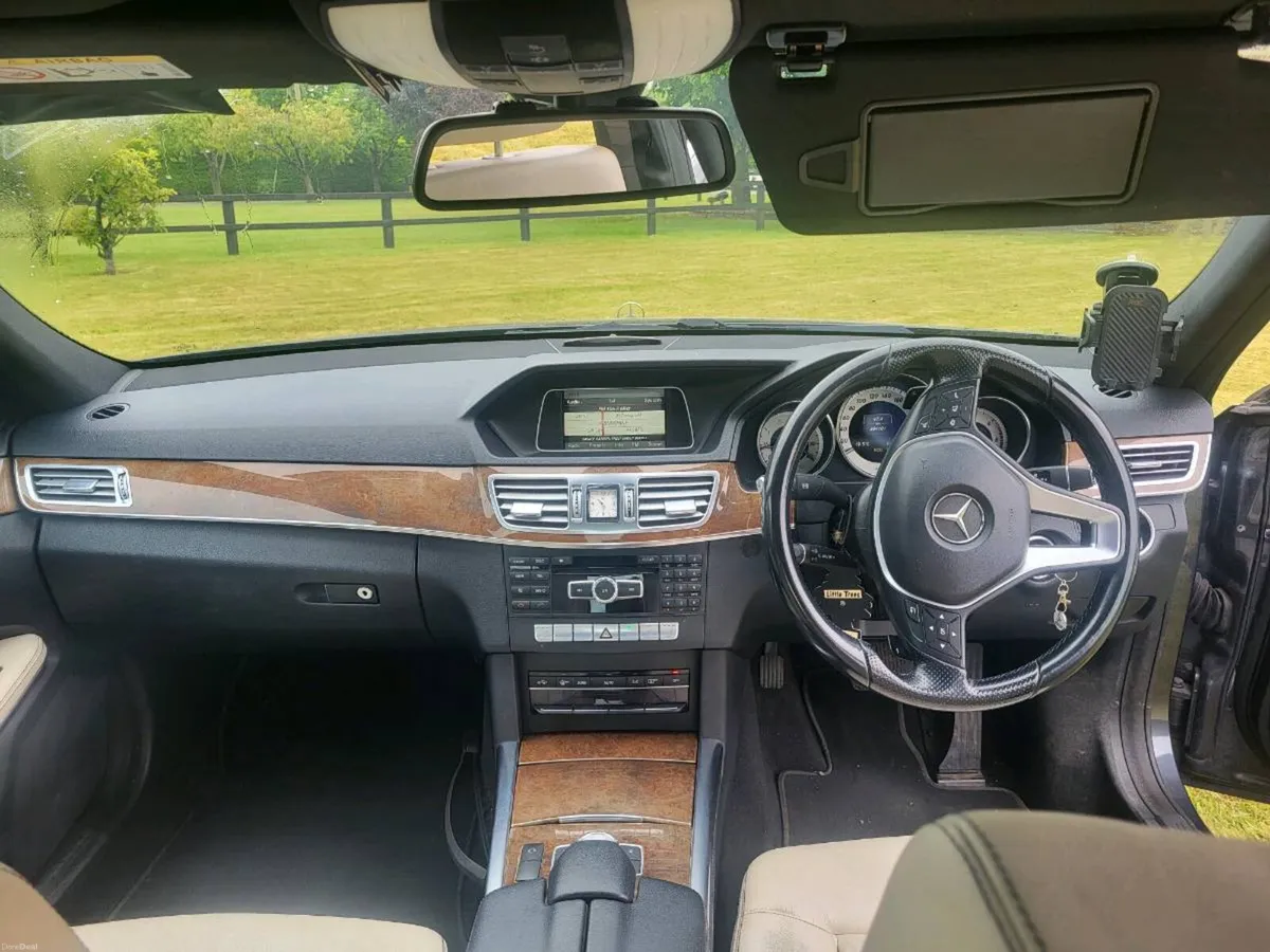 Mercedes E220D - Image 3