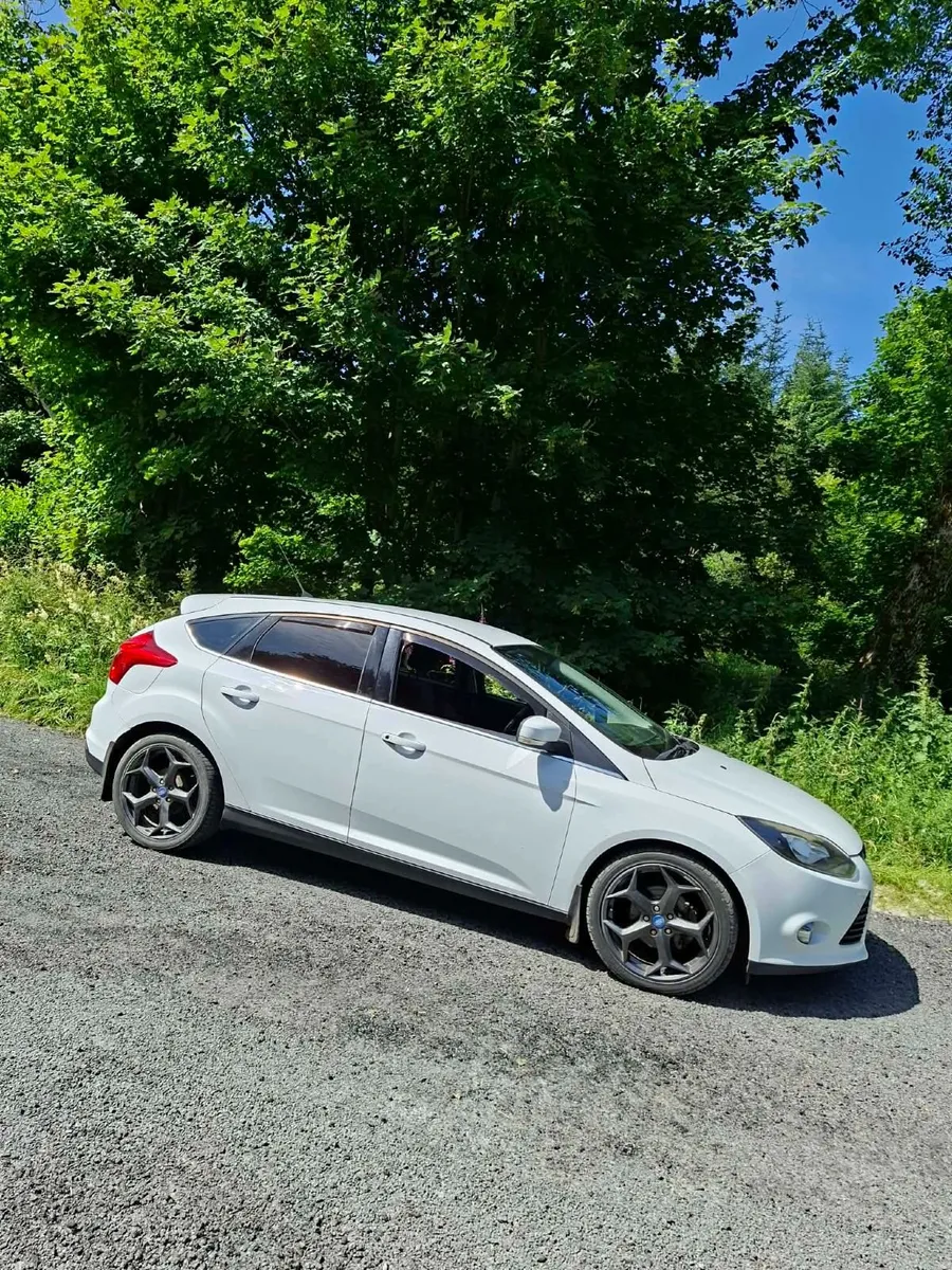 Ford Focus 2012 - Image 6