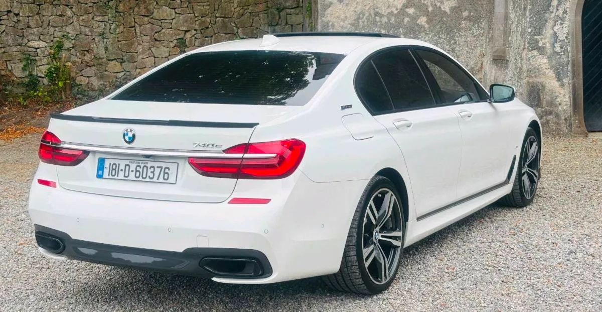 Bmw 740i 2018 - Image 3