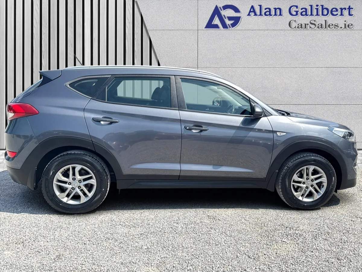 Hyundai Tucson 1.7 COMFORT - Image 3
