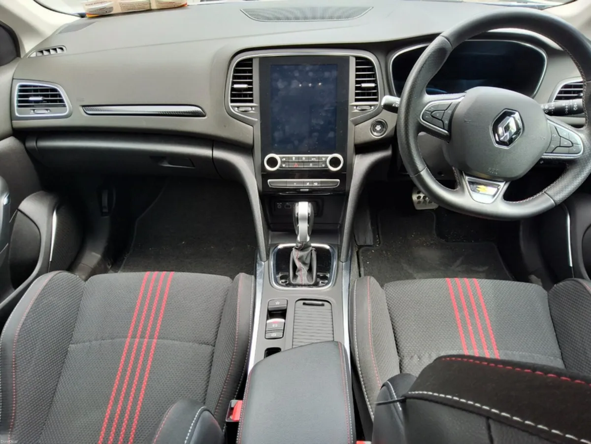 Renault Megane E-TECH RS LINE PLUG-IN HYBRID ESTAT - Image 5