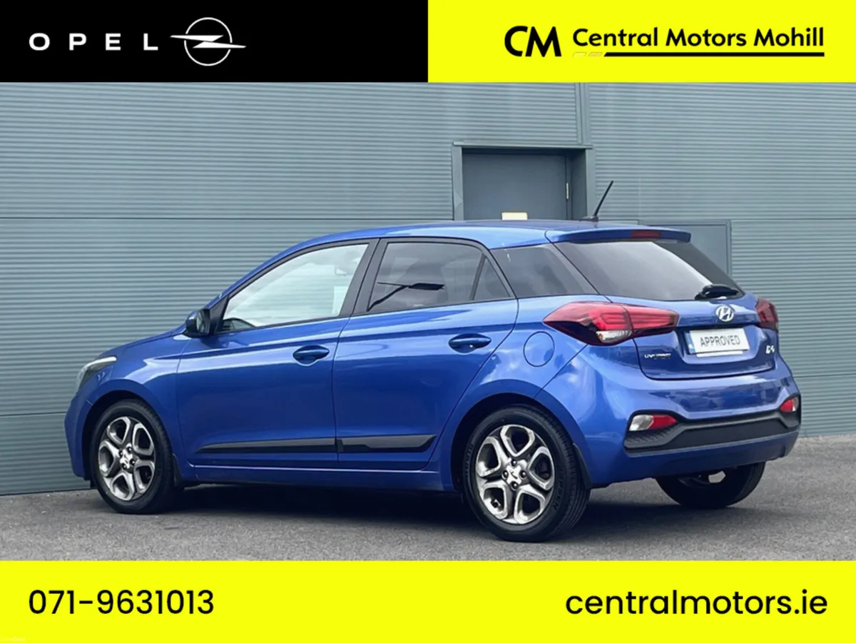 Hyundai i20 ACTIVE DELUXE PLUS 5DR *  Low Mileage - Image 3