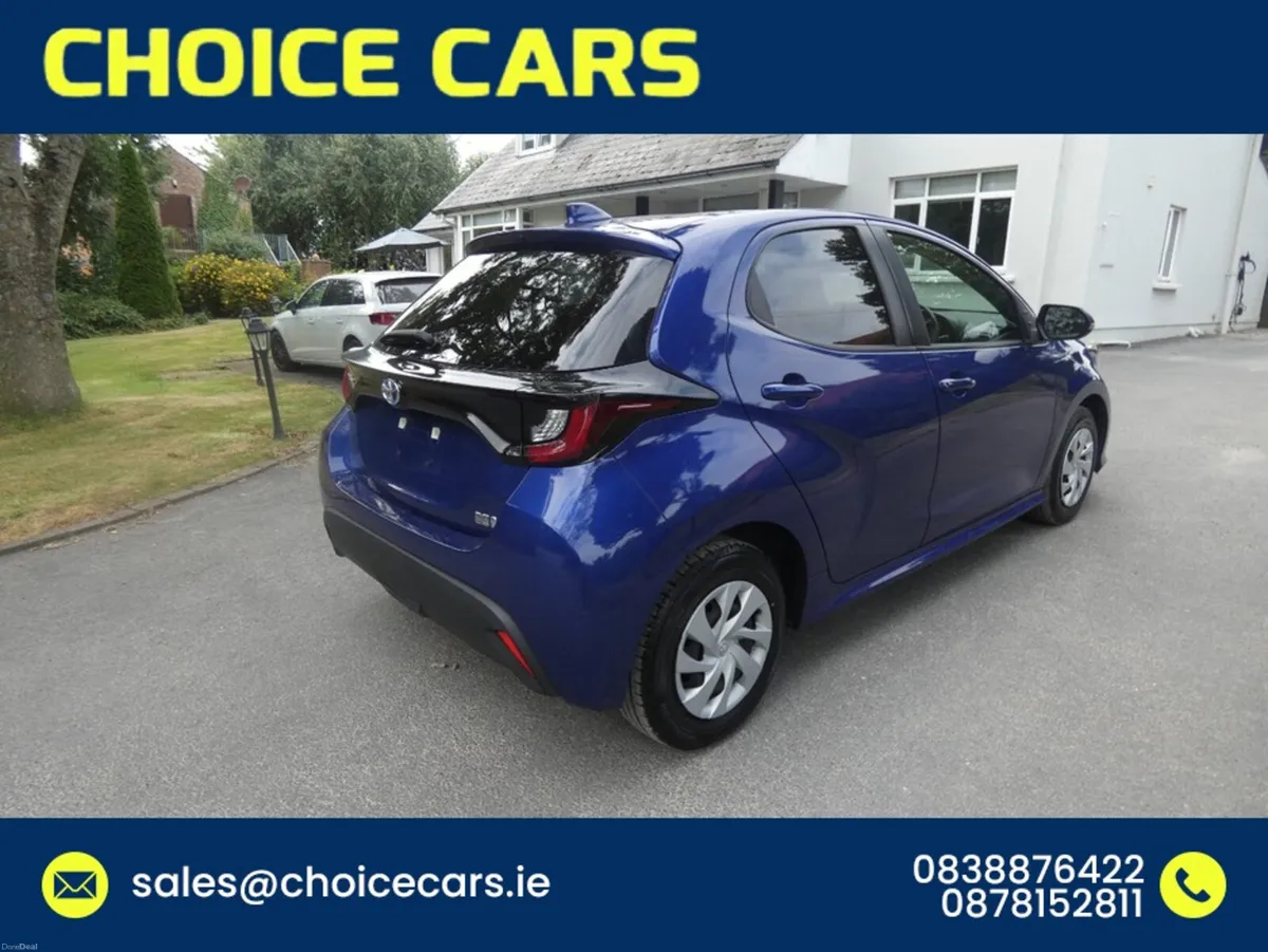 Toyota Yaris 1.5 AUTO HYBRID KEYLESS GO - Image 5