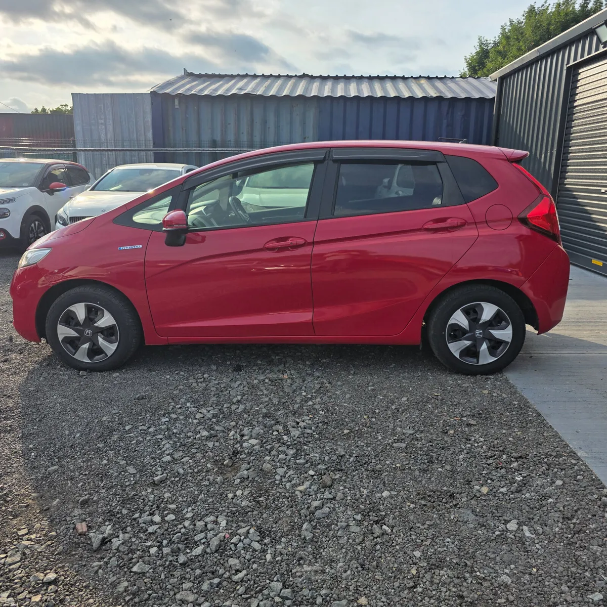 Honda Fit Hybrid Automatic Low Miles - Image 5