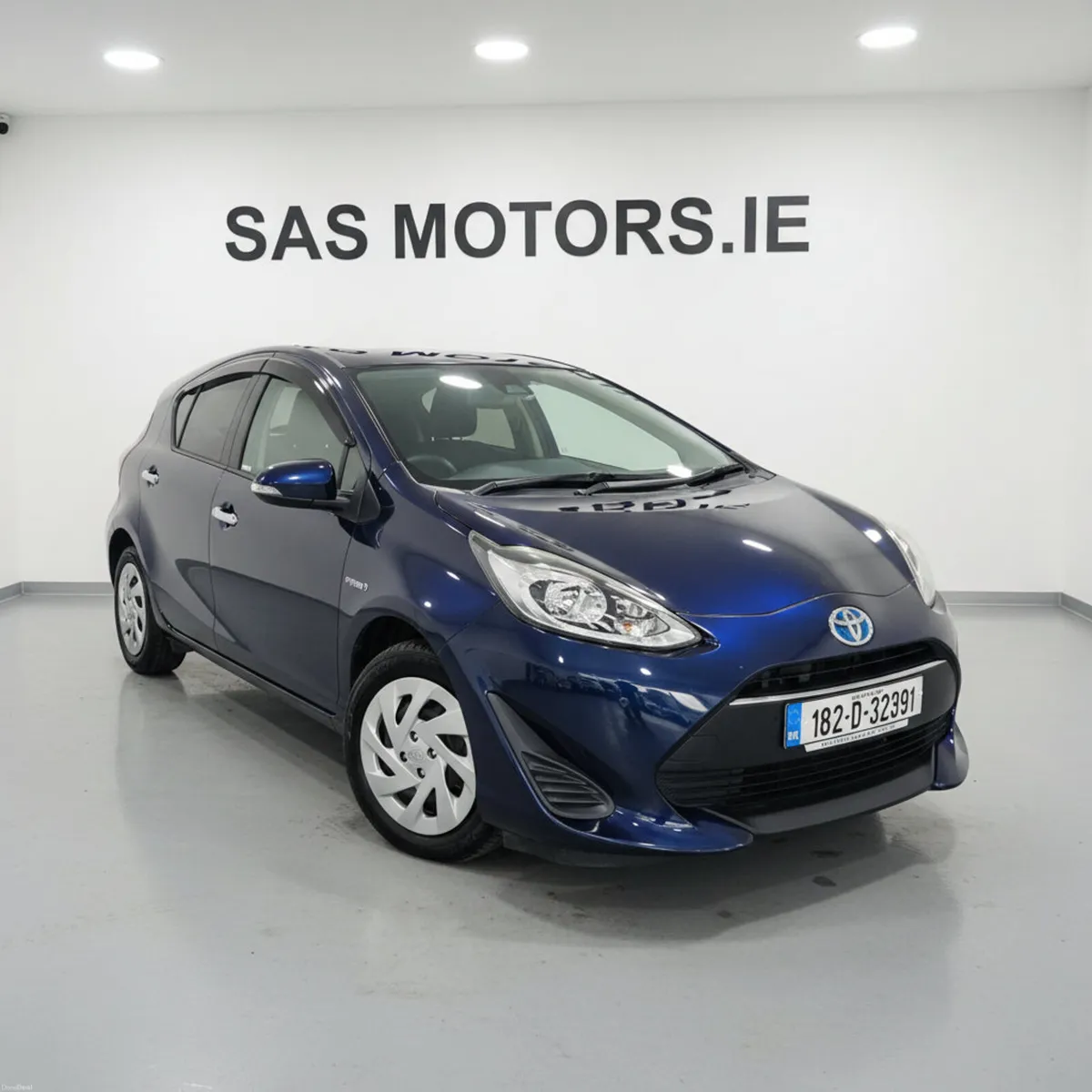 Toyota Aqua Hybrid Automatic 2018 Low Miles - Image 1