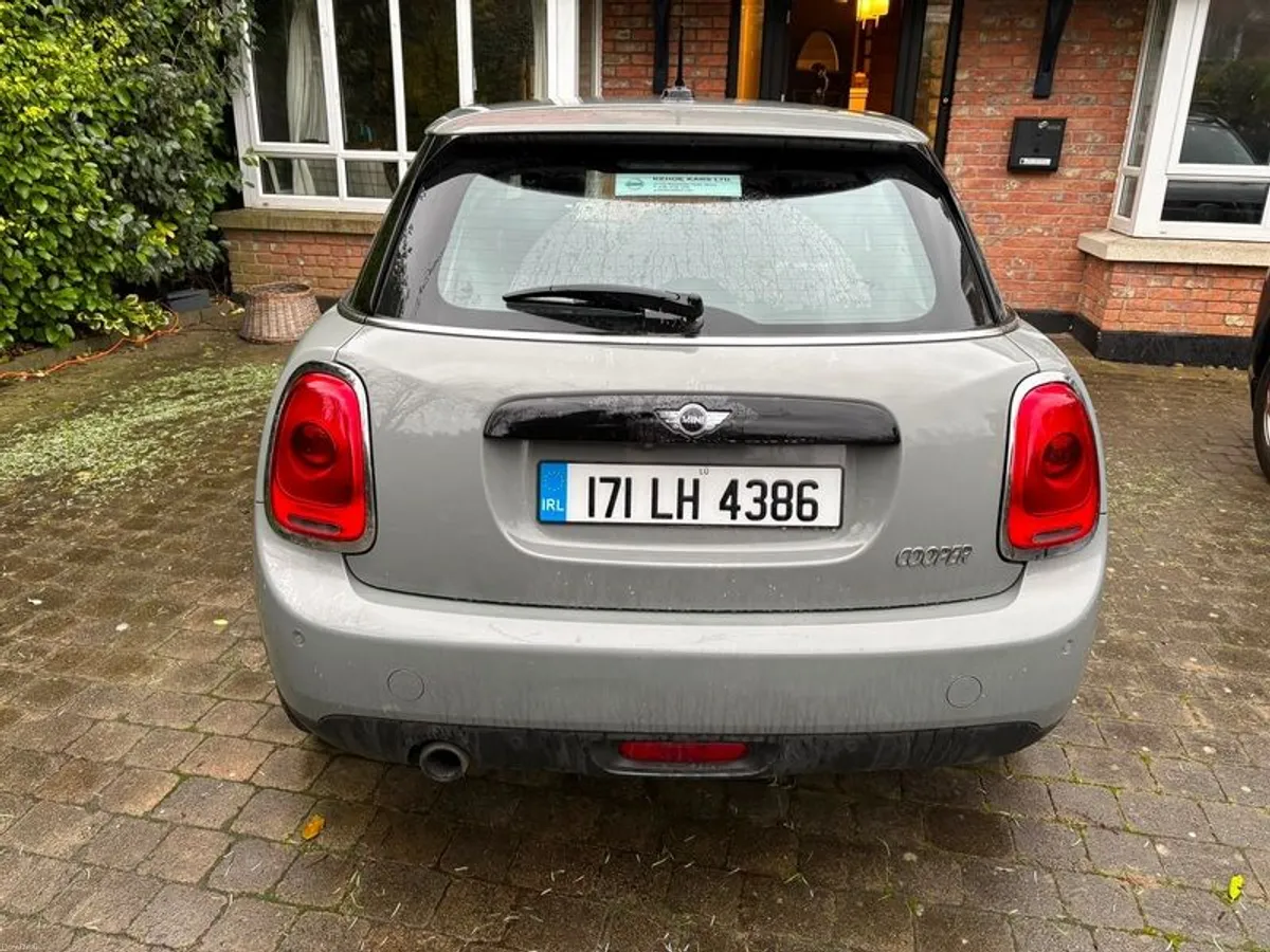 2017 Mini Cooper - V Low Mileage - 5 doors - Image 6