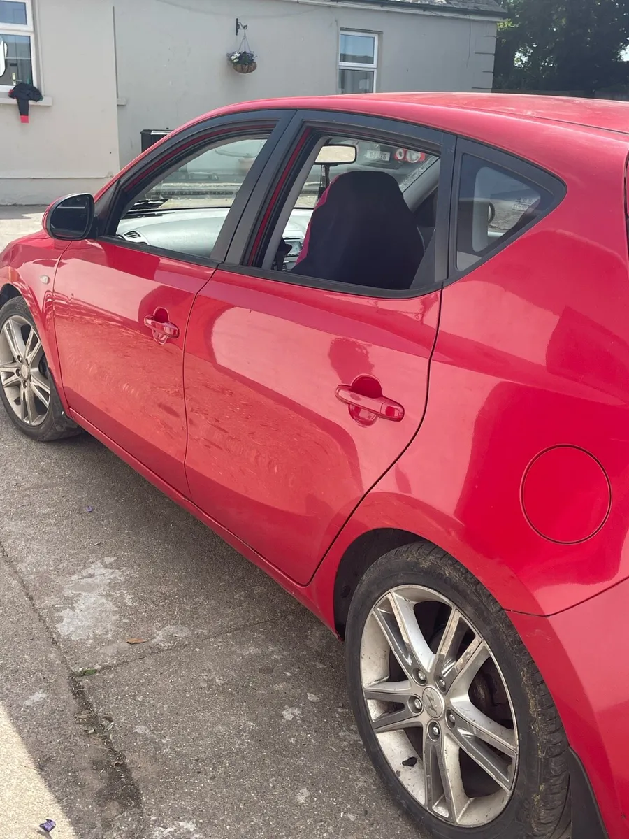 Hyundai i30 - Image 4