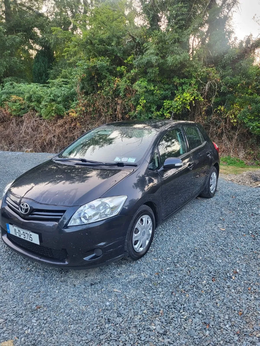 Toyota Auris 2011 - Image 1