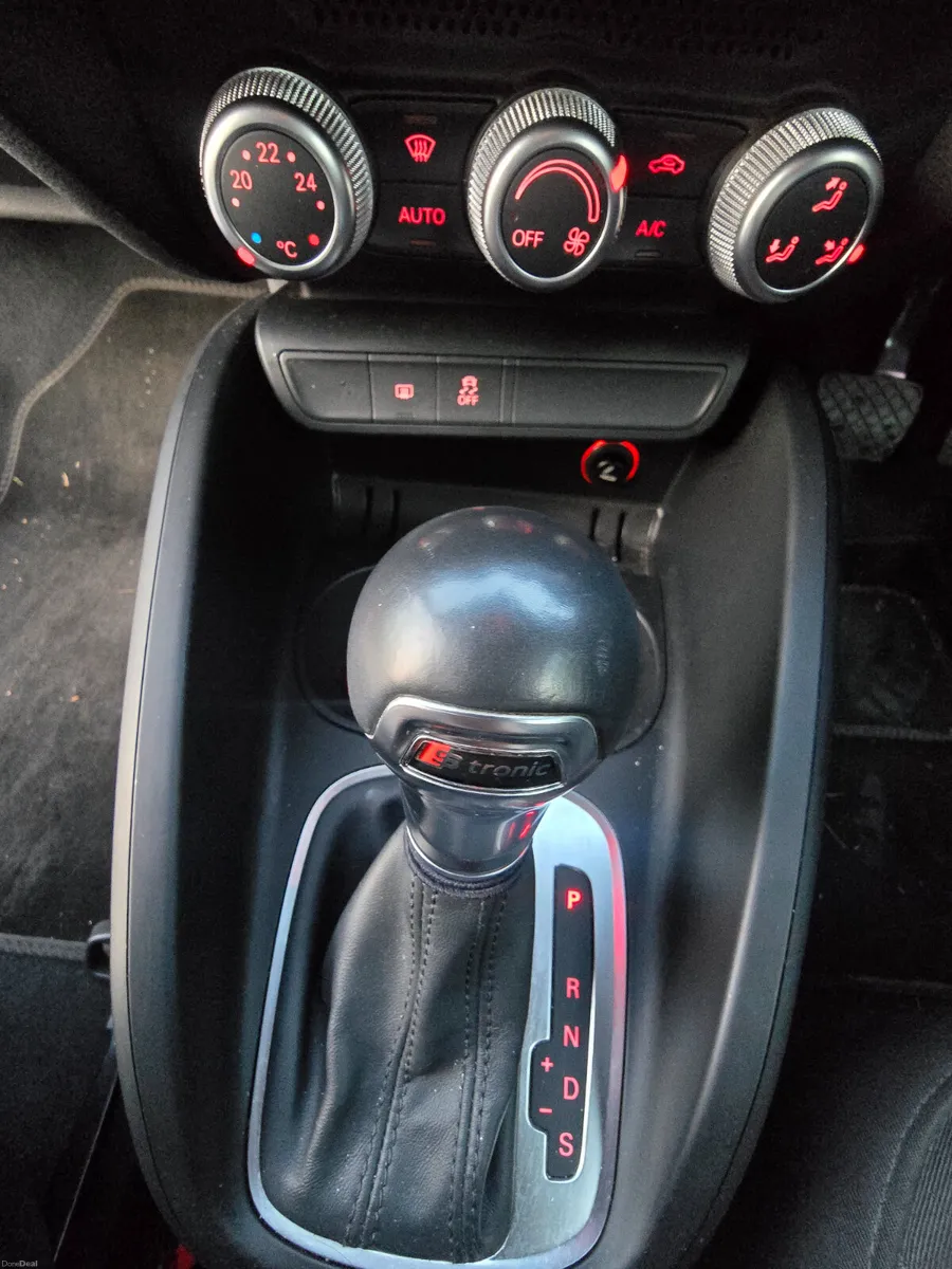 Audi A1 2015 automatic low miles nct&tax €8990 - Image 6