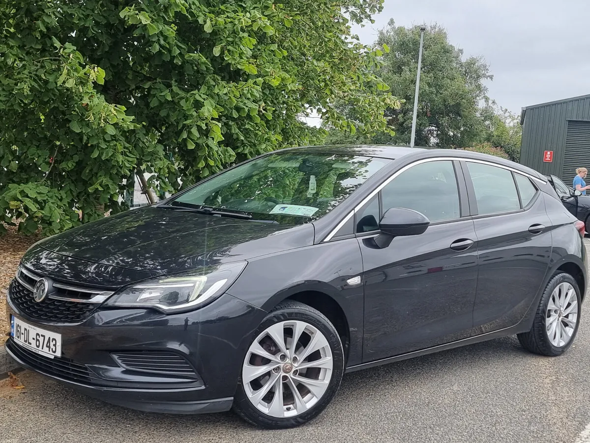 Vauxhall Astra 2016 diesel nct&tax ⛽️ €5900 - Image 5
