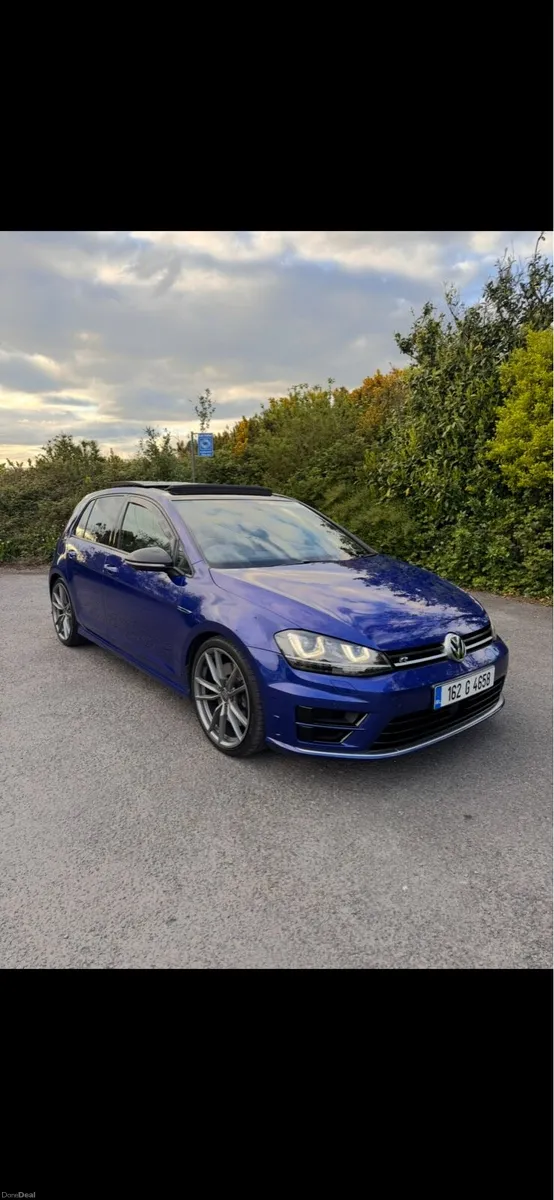 Volkswagen Golf R - Image 1