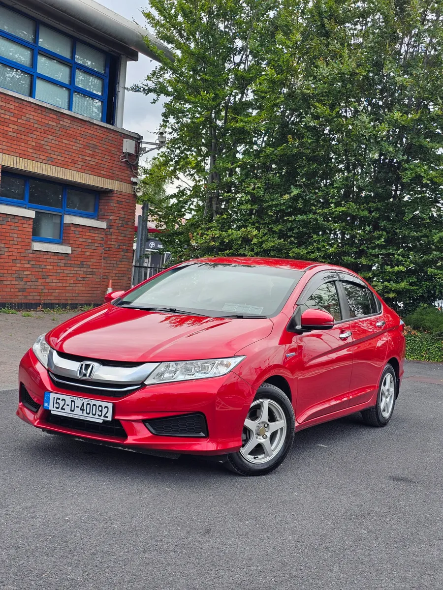 Honda Grace Automatic 2015 - Image 1