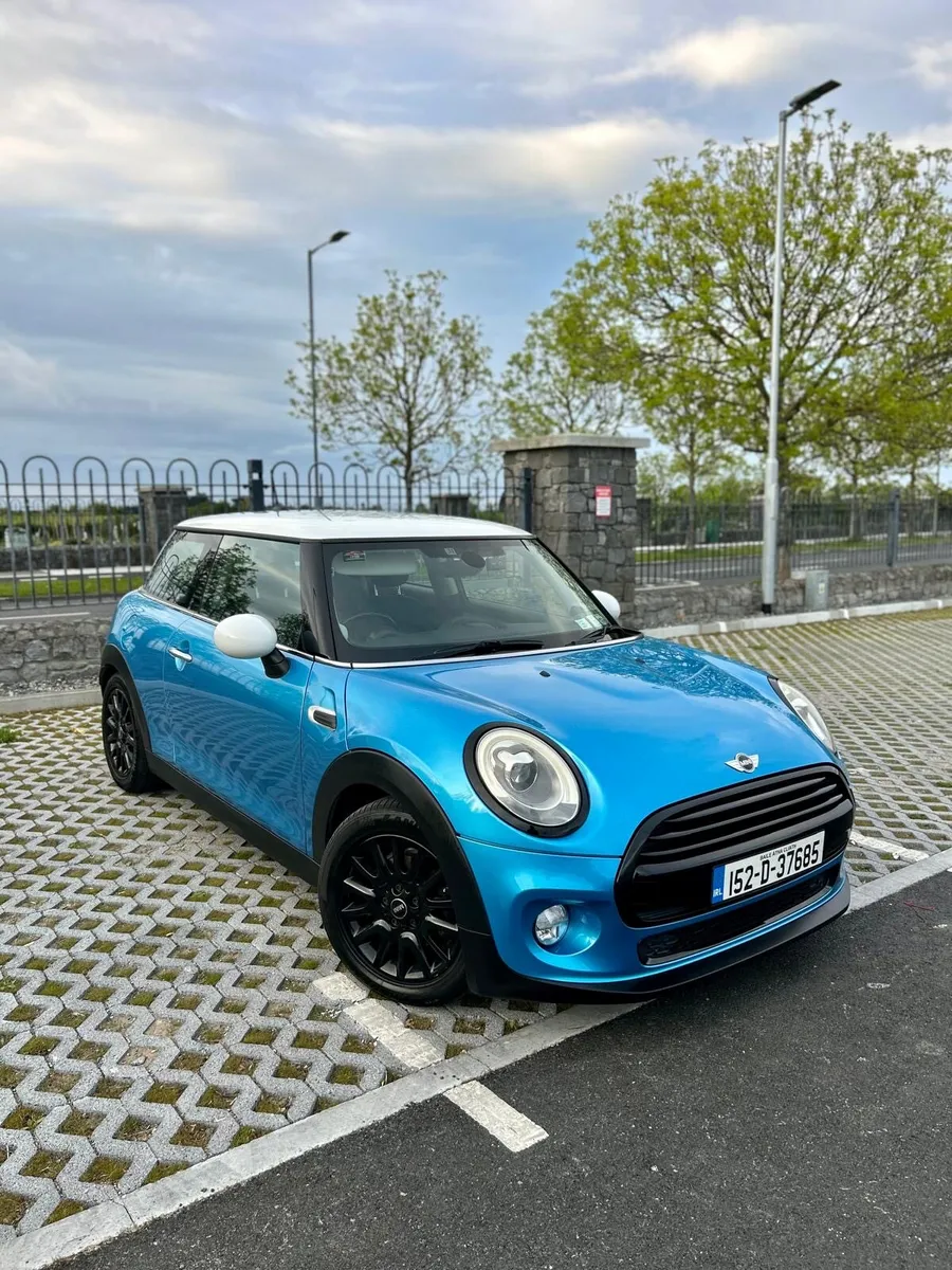 Mini Cooper 1.5 petrol Auto High Spec - Image 5